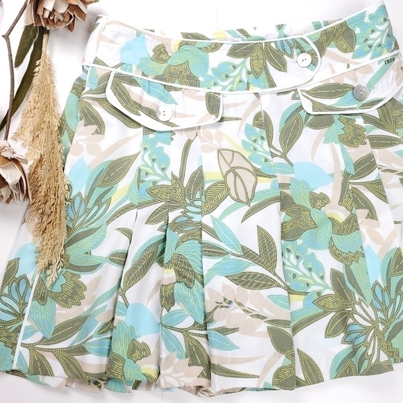 New IZOD Cool XFG Pleated Green Leaf Short Pants Sz 4 - Picture 10 of 16